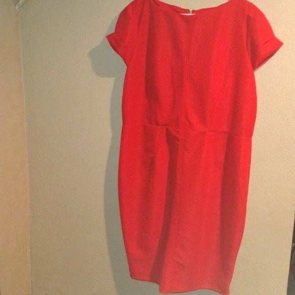 Red Textured Lightweight Midi Closet Dress Made in the UK 20 - Picture 1 of 9